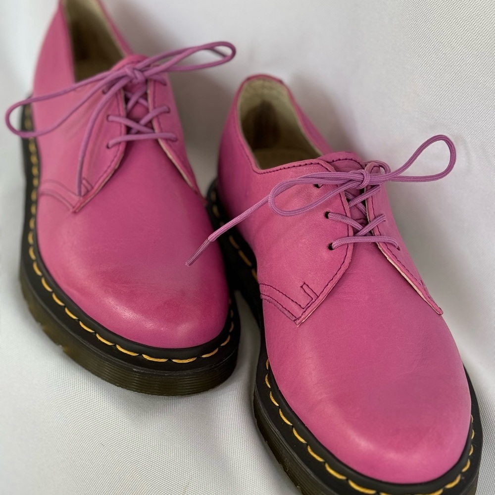 Rare Dr Martens Black Currant Womens size 6 - Picture 1 of 9
